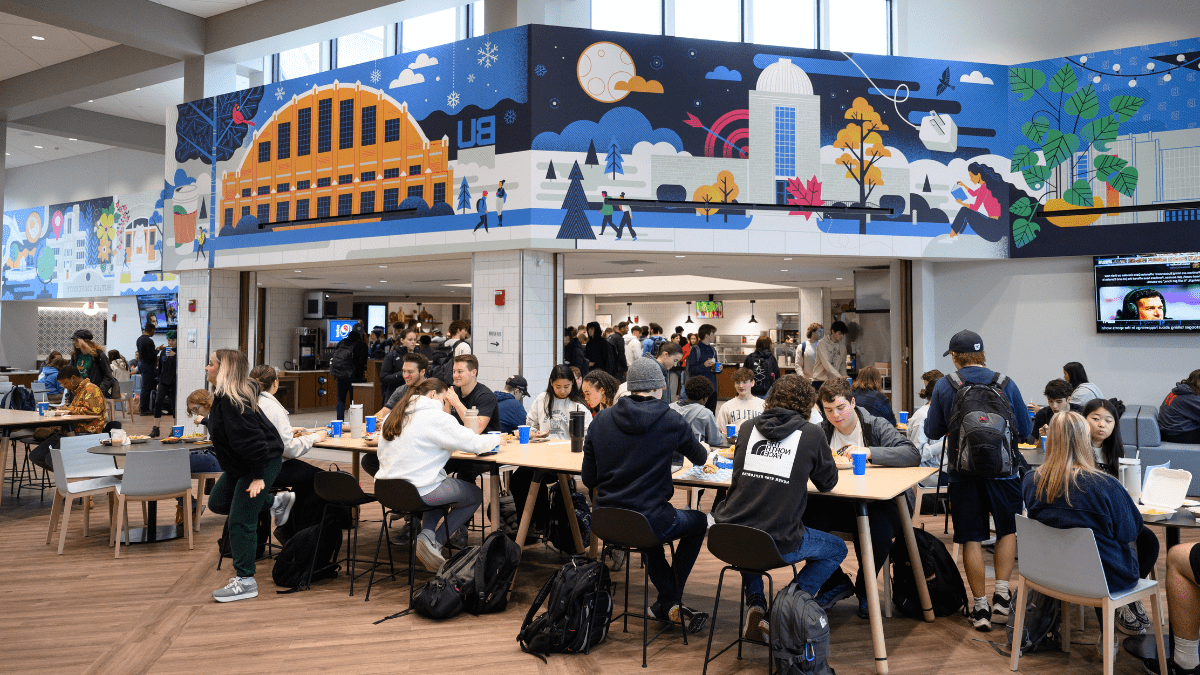 Photo of dining hall on 皇冠投注's campus